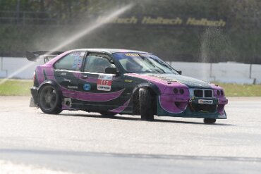 BMW 3er (E36) Compact schwarz-violett