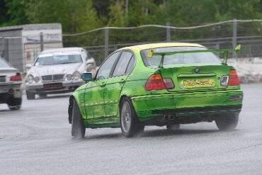 BMW 3er (E46) Limousine grün Heckansicht