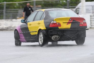 BMW 3er (E46) Limousine mehrfärbig Heckansicht