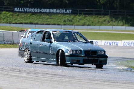 BMW 3er (E36) Limousine metallicblau